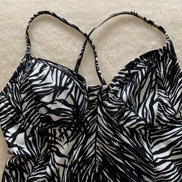 Athleta Black Palms Kaimana Black/White Zebra Women's 36 B/C Tankini - Picture 4 of 9